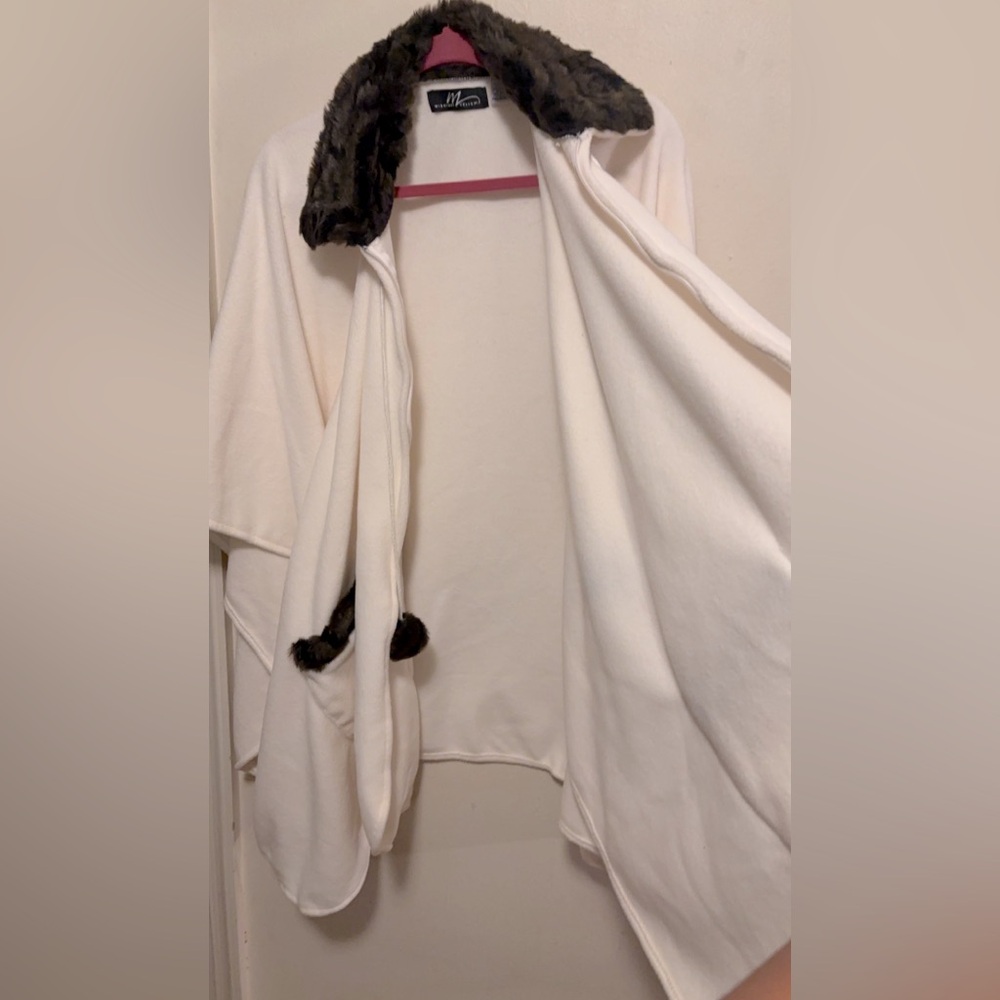 New Beautiful zip up cape shawl